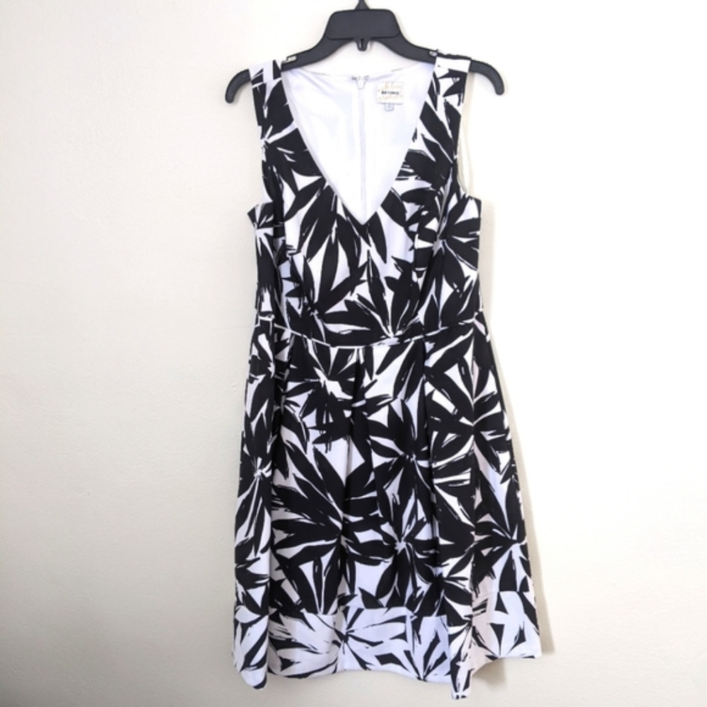 New!Beyond Ashley Graham Dress Black White Tropical Leaves Pleats Pockets